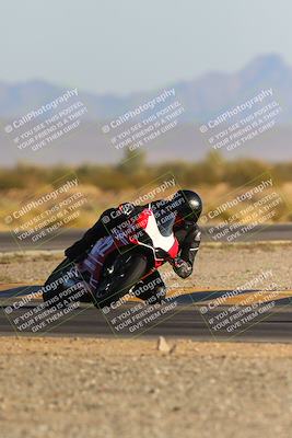 media/Dec-09-2023-SoCal Trackdays (Sat) [[76a8ac2686]]/Turn 15 Set 2 (245pm)/